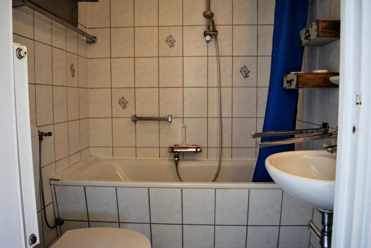 Walvis Nr. 12 *